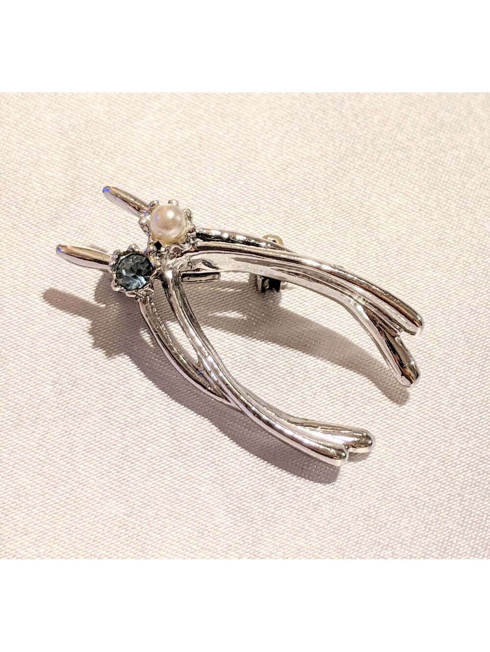 Vintage Double WISHBONE Blue Rhinestone & Faux Pearl Brooch Pin Lucky 1.25" EUC